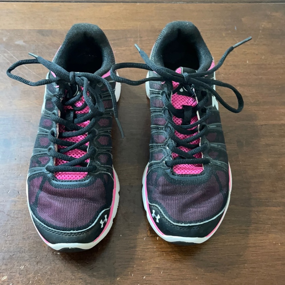 Girls size 3 Under Armour shoes